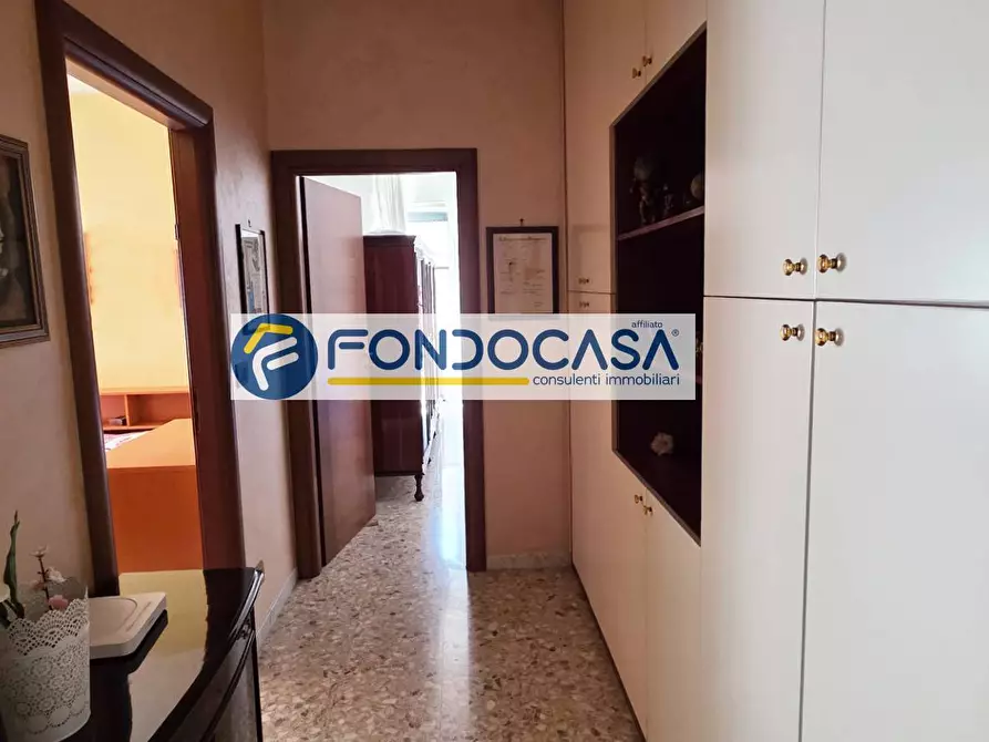 Immagine 12 di Appartamento in vendita  in Viale Aldo Moro 55 a Brindisi
