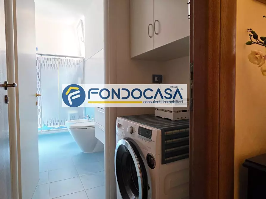 Immagine 13 di Appartamento in vendita  in Viale Aldo Moro 55 a Brindisi