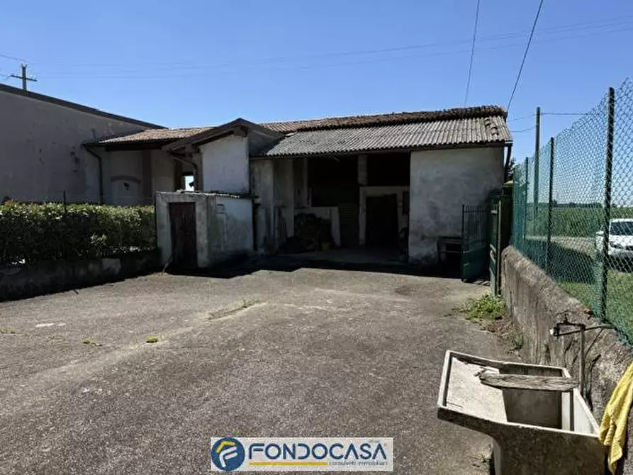 Immagine 4 di Rustico / casale in vendita  a Adro