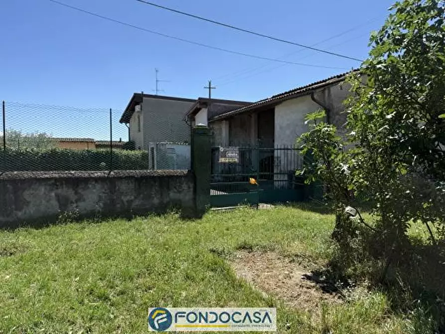 Immagine 6 di Rustico / casale in vendita  a Adro