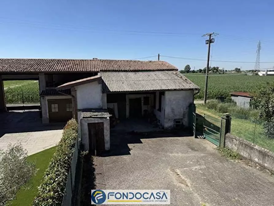 Immagine 28 di Rustico / casale in vendita  a Adro
