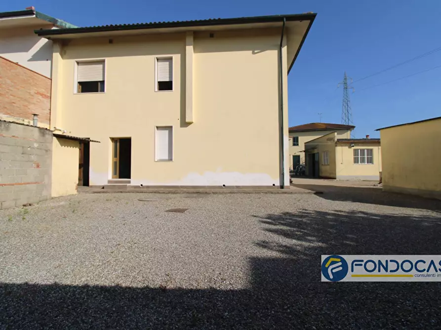 Immagine 30 di Casa semindipendente in vendita  in Via Francesca Nord a Castelfranco Di Sotto
