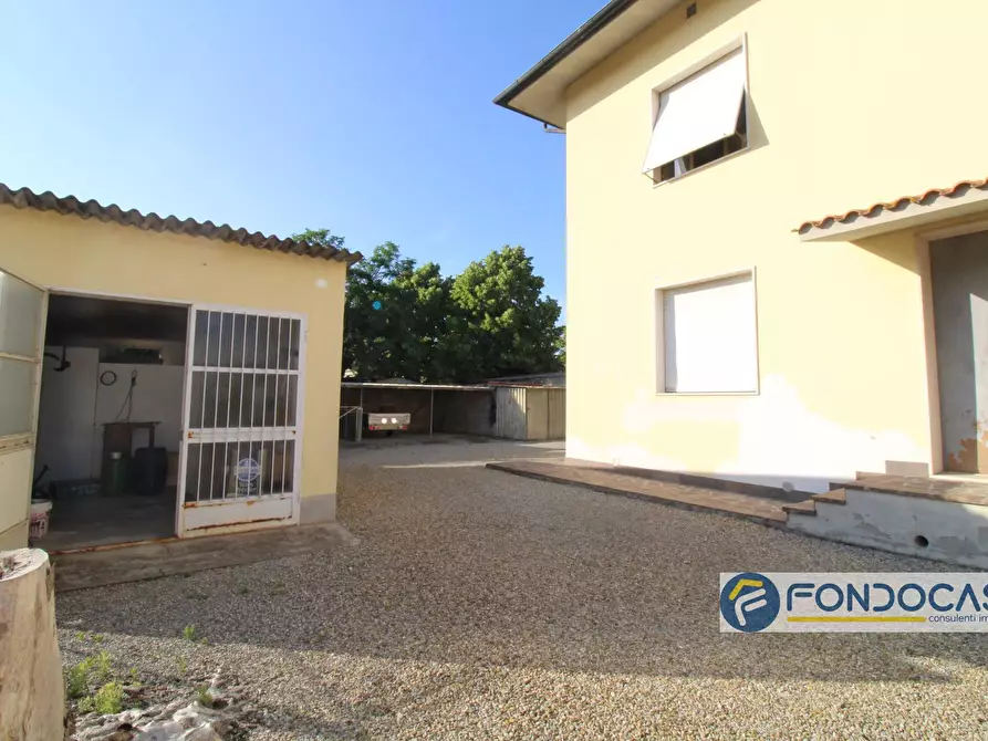 Immagine 35 di Casa semindipendente in vendita  in Via Francesca Nord a Castelfranco Di Sotto