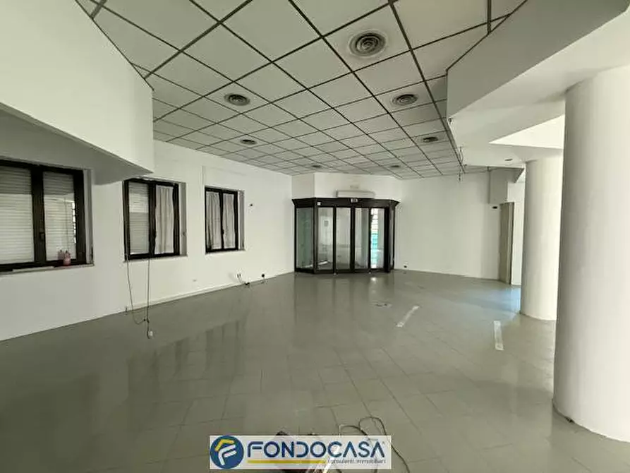 Immagine 3 di Ufficio in affitto  a Adro