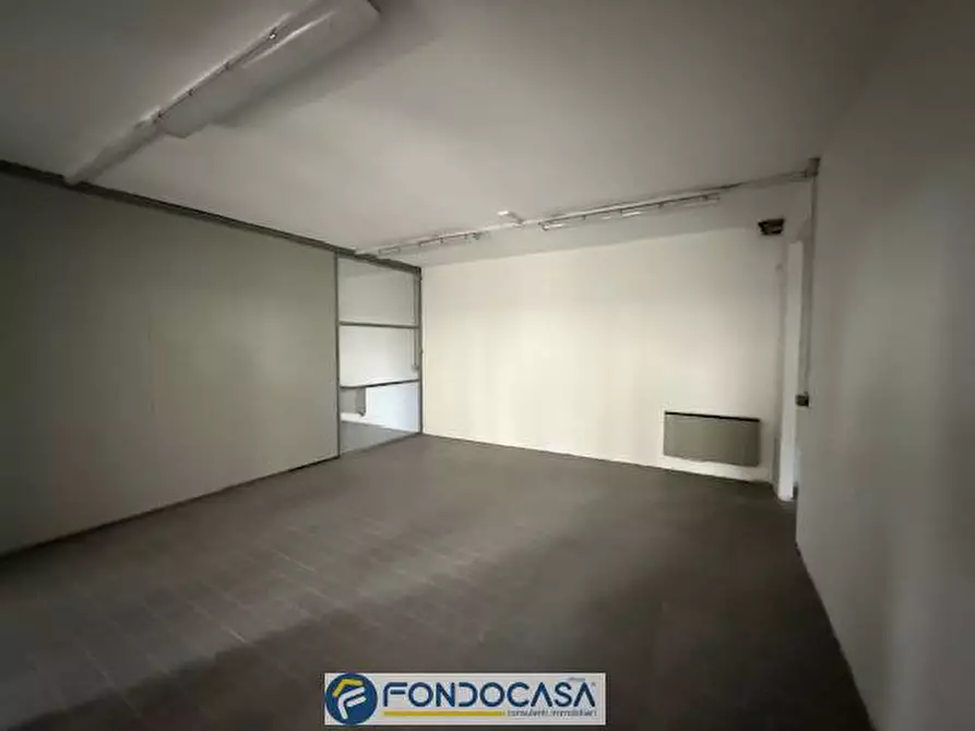 Immagine 18 di Ufficio in affitto  a Adro