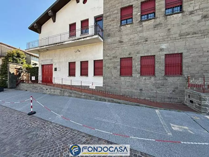 Immagine 2 di Ufficio in affitto  a Adro