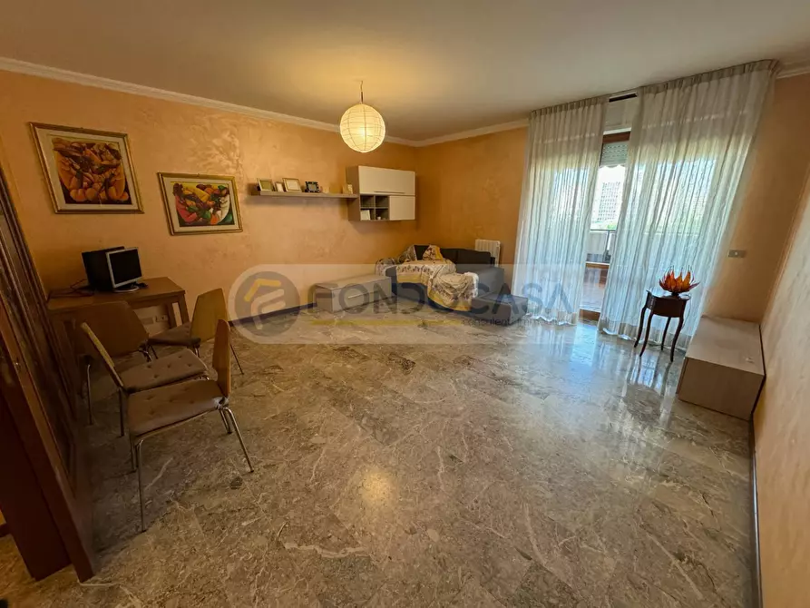 Immagine 1 di Appartamento in vendita  in Via Elio Adriano 98 a Milano