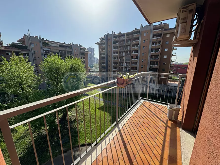 Immagine 14 di Appartamento in vendita  in Via Elio Adriano 98 a Milano