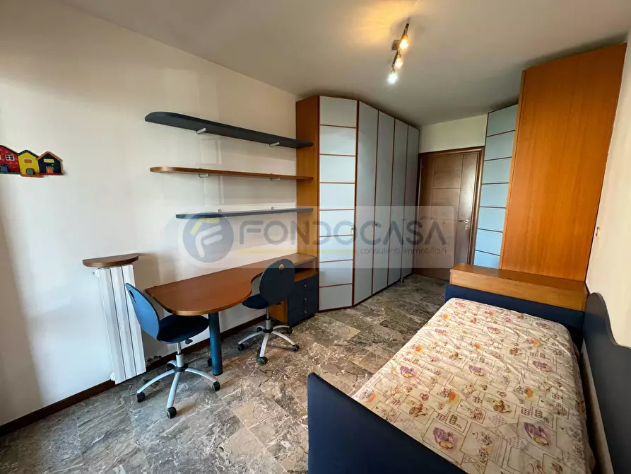 Immagine 15 di Appartamento in vendita  in Via Elio Adriano 98 a Milano