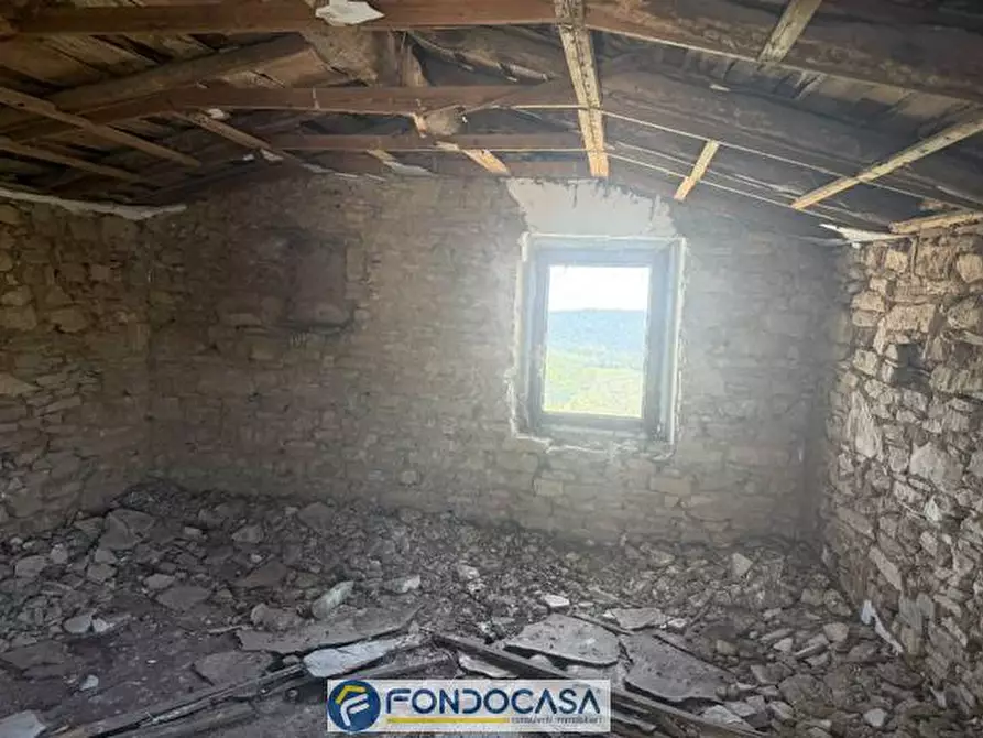 Immagine 18 di Rustico / casale in vendita  a Angolo Terme