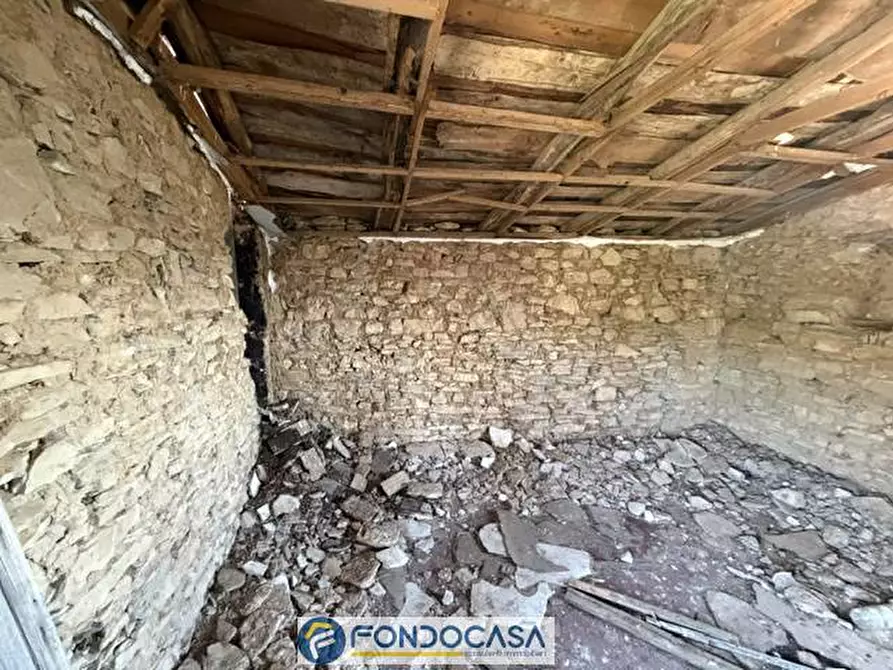 Immagine 19 di Rustico / casale in vendita  a Angolo Terme