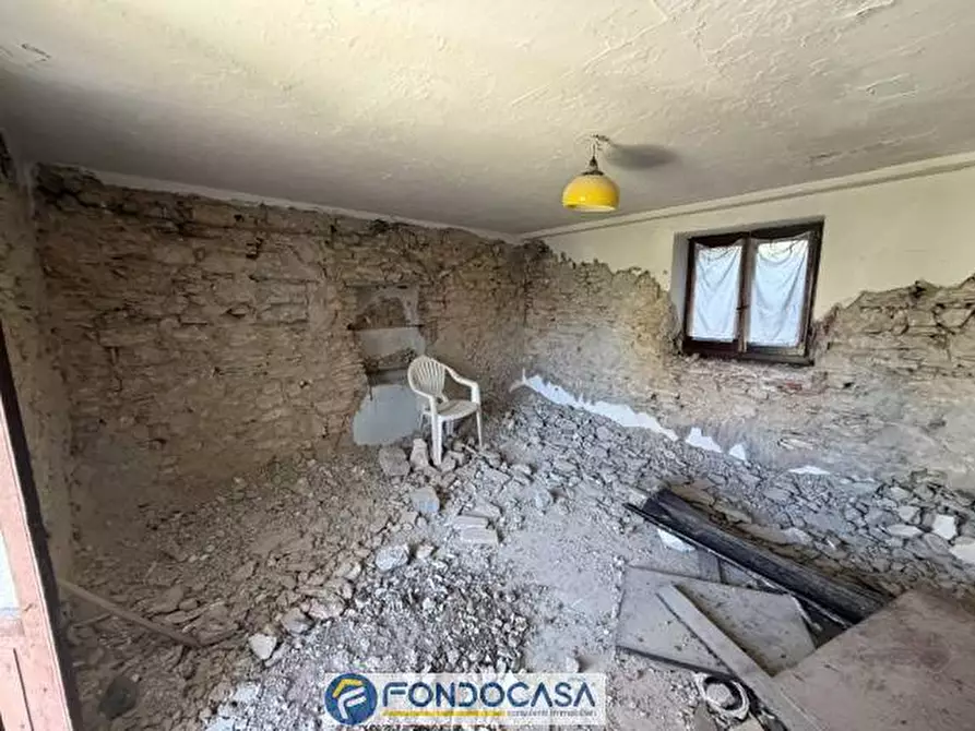Immagine 10 di Rustico / casale in vendita  a Angolo Terme