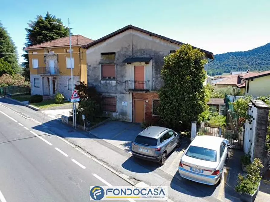 Immagine 13 di Villa in vendita  a Adro