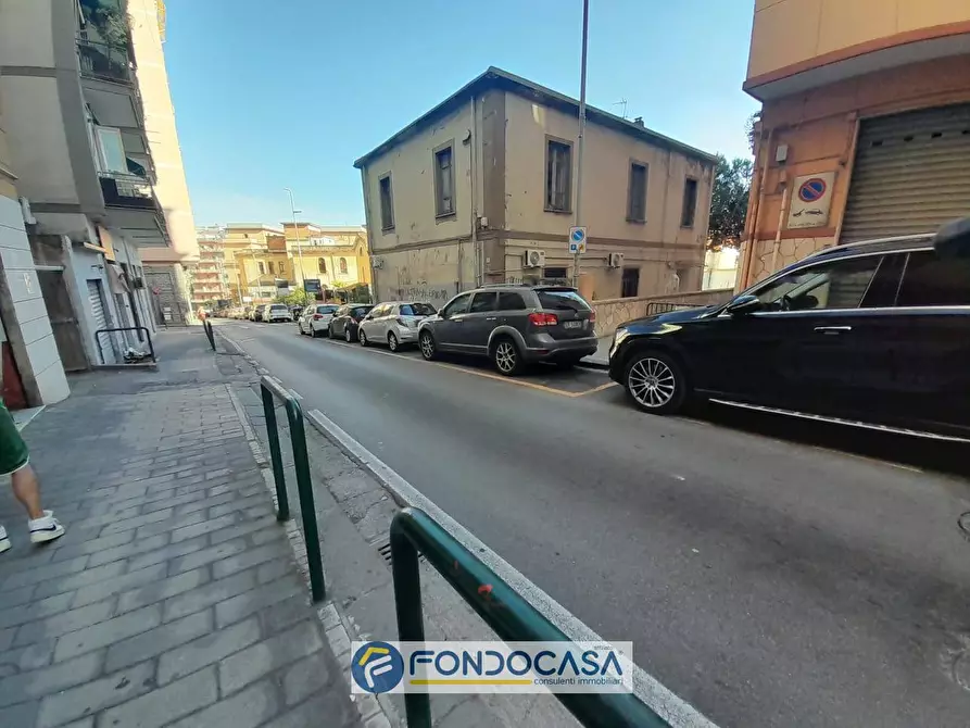 Immagine 2 di Locale commerciale in vendita  in Via Pio Xi 62 a Salerno
