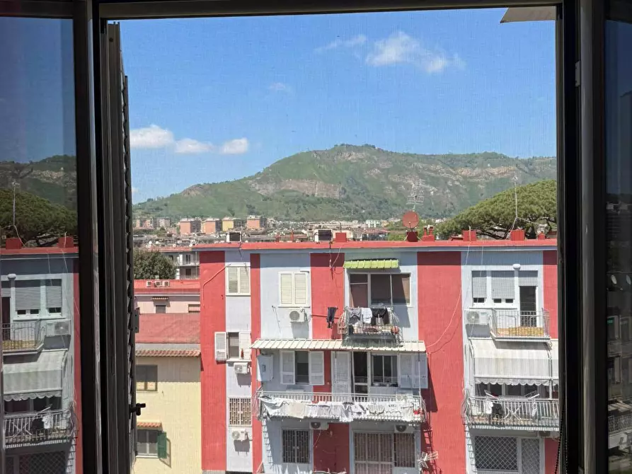 Immagine 10 di Appartamento in vendita  a Napoli