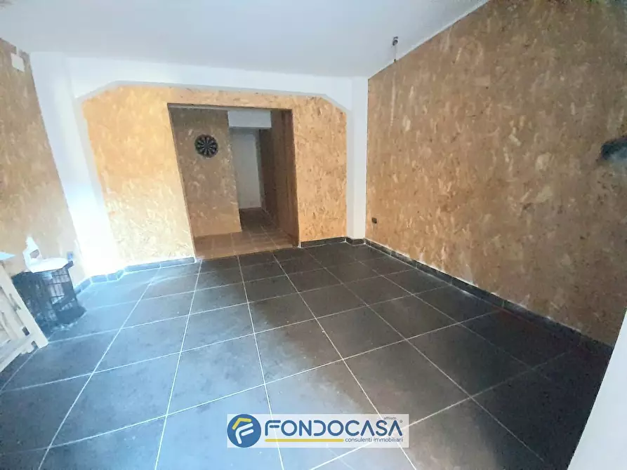 Immagine 6 di Locale commerciale in vendita  in Via Pio Xi 62 a Salerno