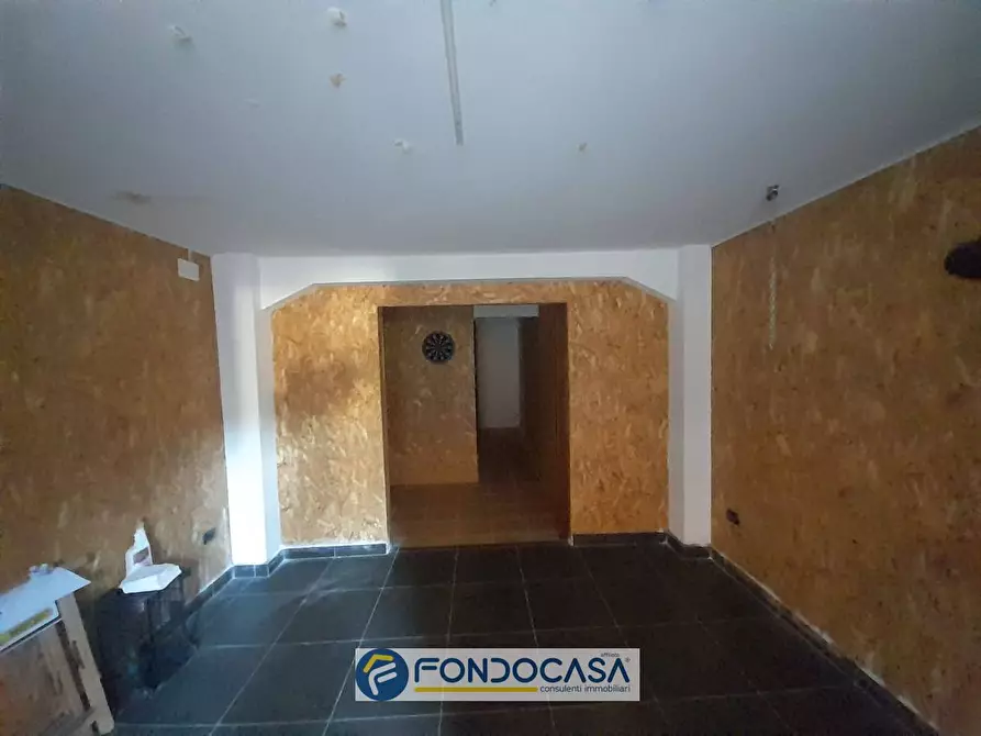 Immagine 13 di Locale commerciale in vendita  in Via Pio Xi 62 a Salerno