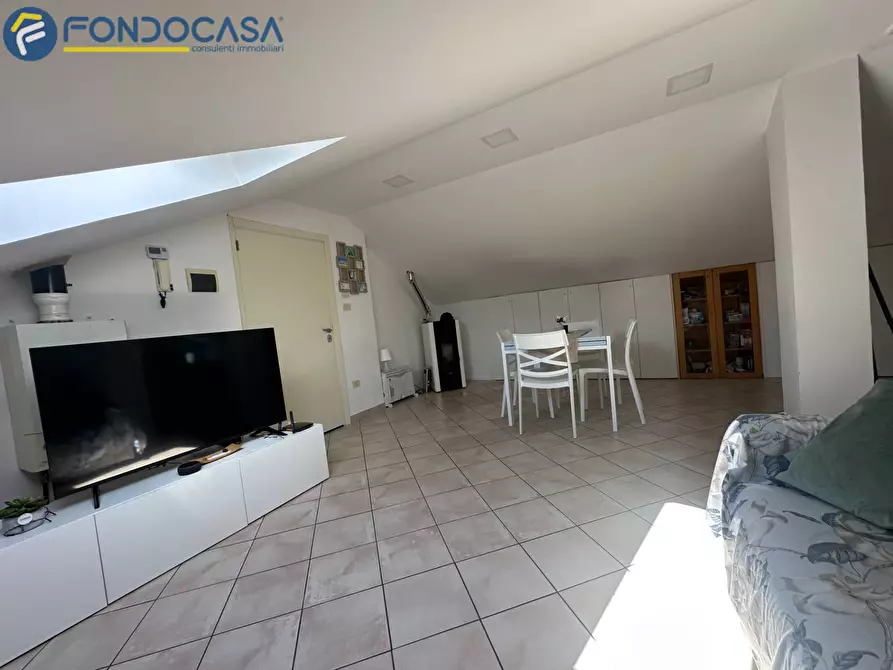 Immagine 5 di Appartamento in vendita  in Via Ugo Foscolo 43 a Monteprandone