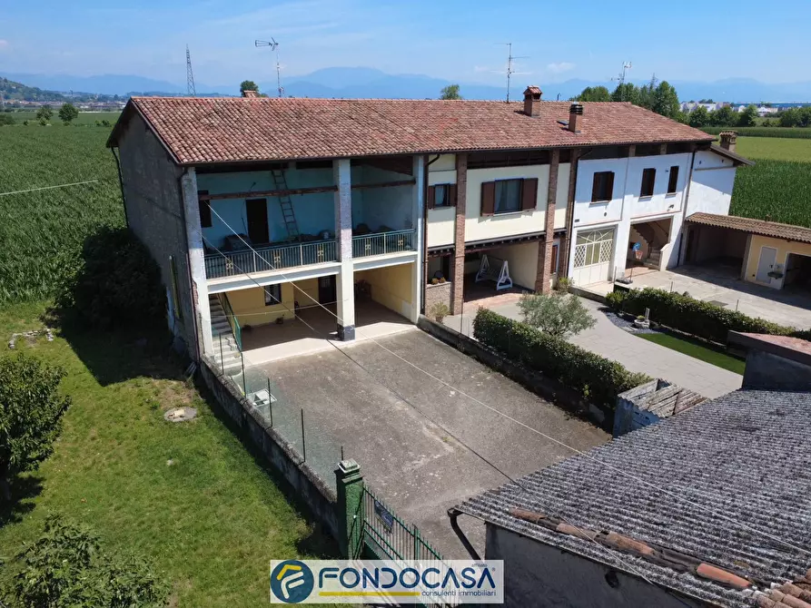 Immagine 1 di Rustico / casale in vendita  a Adro