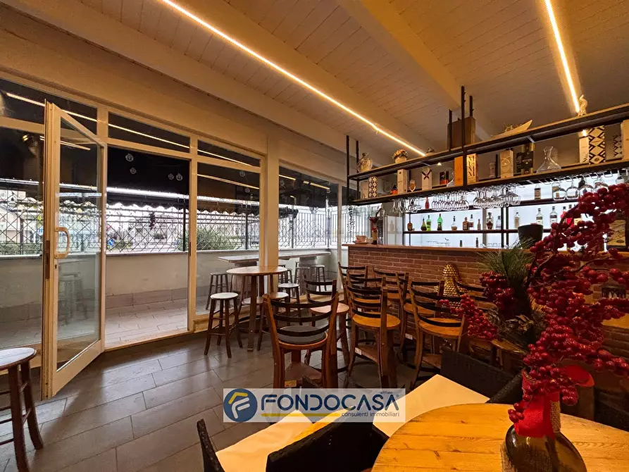 Immagine 18 di Locale commerciale in vendita  in via pasquale grimaldi a Cancello Ed Arnone