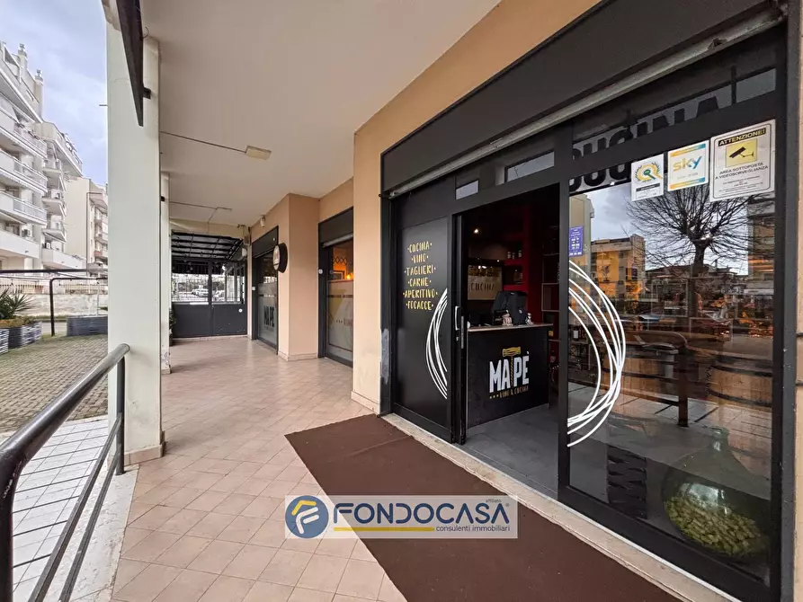 Immagine 22 di Locale commerciale in vendita  in via pasquale grimaldi a Cancello Ed Arnone
