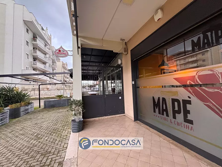 Immagine 23 di Locale commerciale in vendita  in via pasquale grimaldi a Cancello Ed Arnone