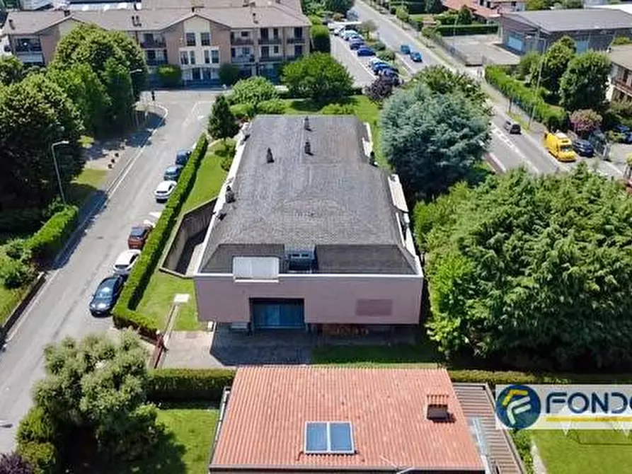 Immagine 2 di Villa in vendita  a Azzano San Paolo