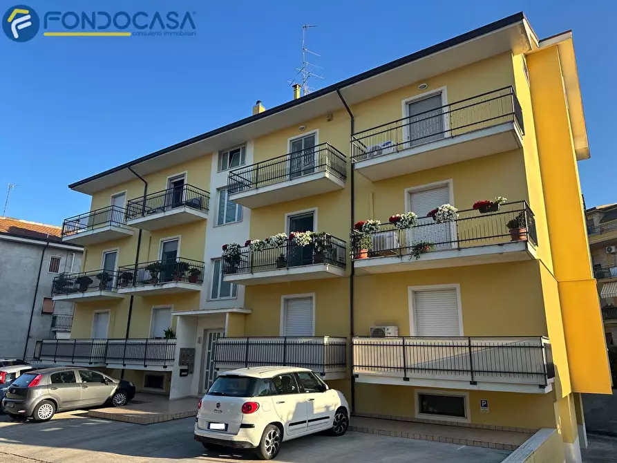 Immagine 1 di Appartamento in vendita  in Via Ugo Foscolo 43 a Monteprandone