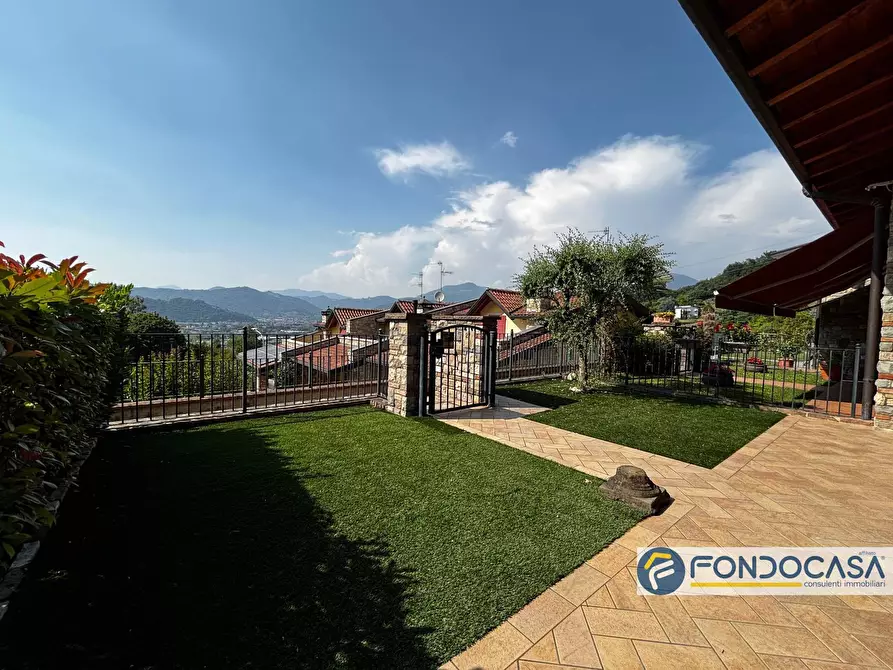 Immagine 3 di Villa in vendita  in BELVEDERE 27 a Capriolo