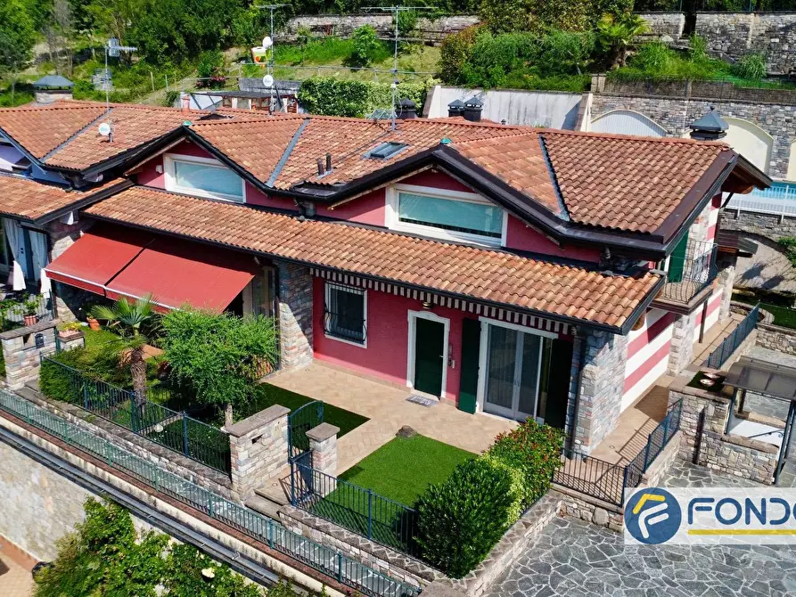 Immagine 1 di Villa in vendita  in BELVEDERE 27 a Capriolo