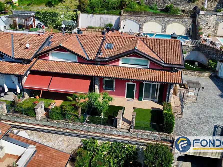 Immagine 2 di Villa in vendita  in BELVEDERE 27 a Capriolo