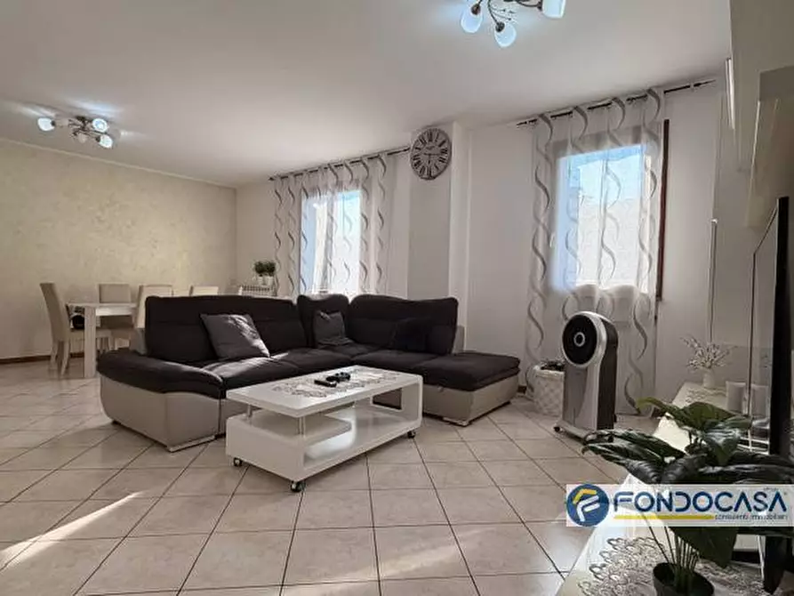 Immagine 2 di Appartamento in vendita  a Adrara San Martino