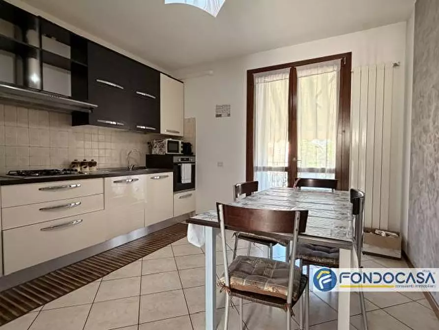 Immagine 10 di Appartamento in vendita  a Adrara San Martino