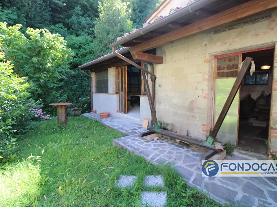 Immagine 3 di Casa indipendente in vendita  in Via Val di Badia a Buti