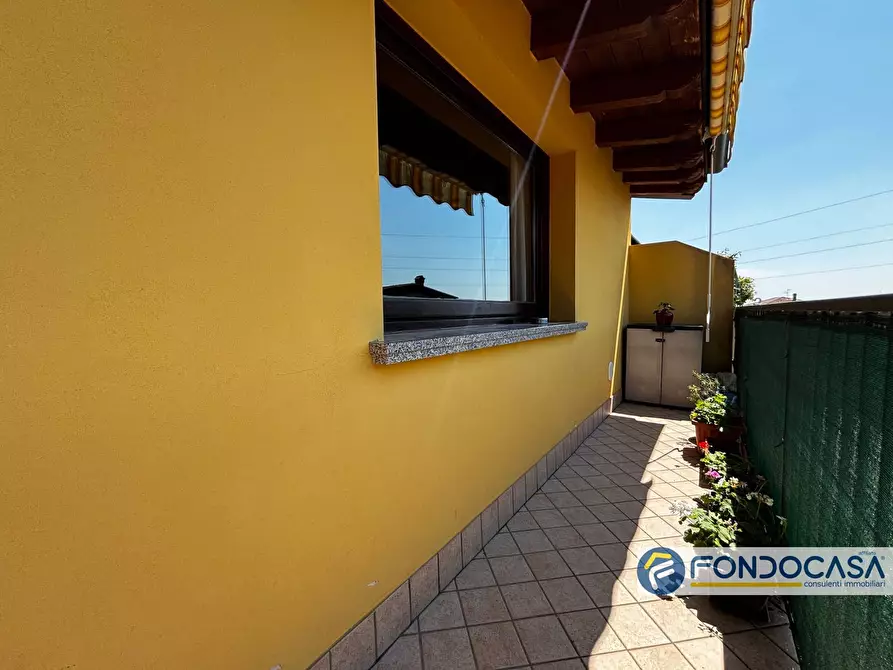 Immagine 4 di Appartamento in vendita  in Via Don P. Caldara a Carobbio Degli Angeli
