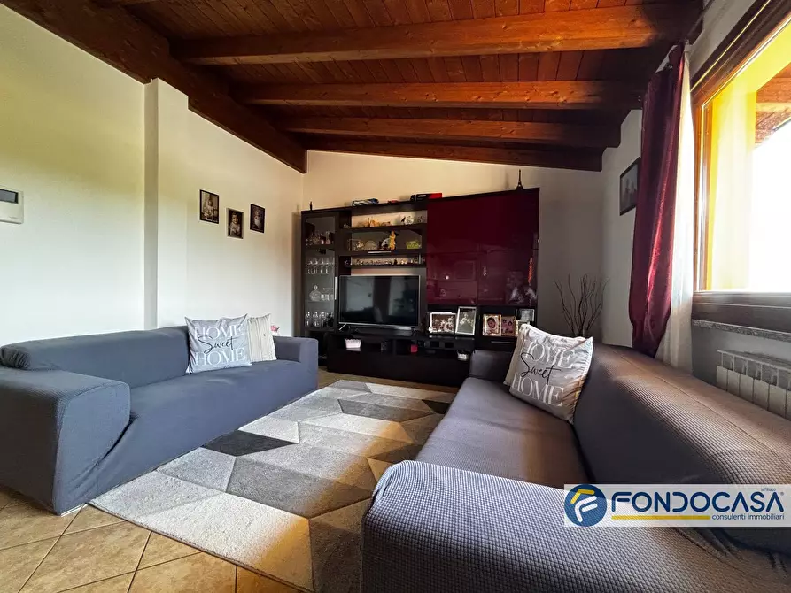 Immagine 6 di Appartamento in vendita  in Via Don P. Caldara a Carobbio Degli Angeli