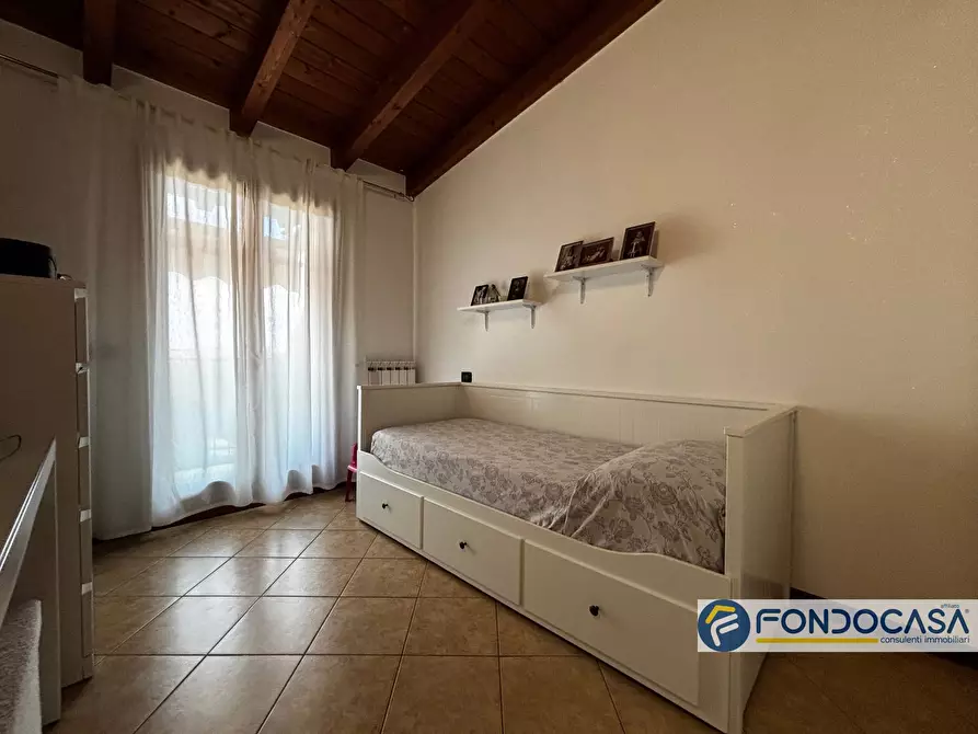 Immagine 11 di Appartamento in vendita  in Via Don P. Caldara a Carobbio Degli Angeli
