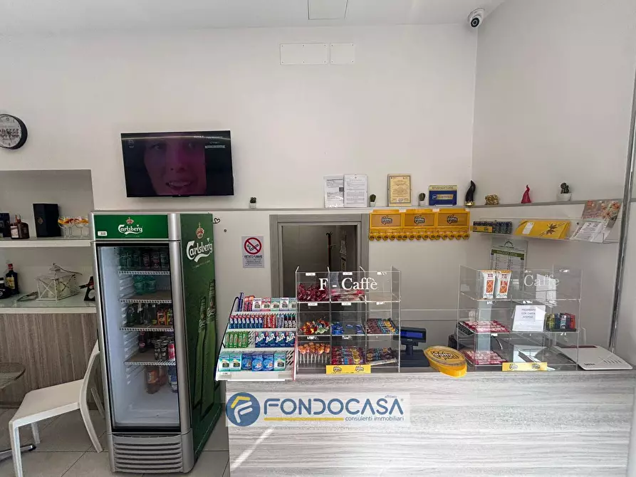 Immagine 9 di Attività commerciale in vendita  in via sambuci 52 a Sant'antimo