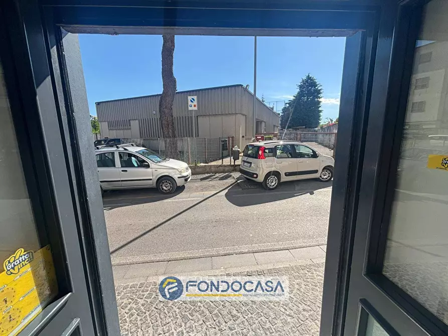 Immagine 3 di Attività commerciale in vendita  in via sambuci 52 a Sant'antimo