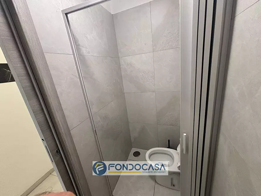 Immagine 16 di Attività commerciale in vendita  in via sambuci 52 a Sant'antimo
