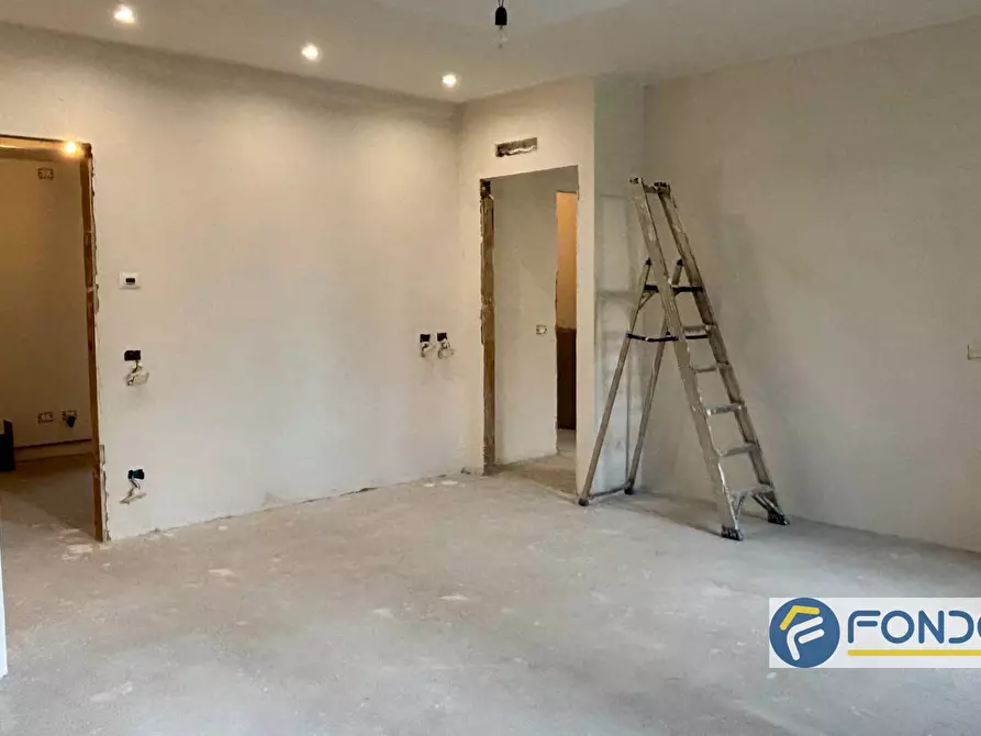 Immagine 2 di Appartamento in vendita  a Cologne