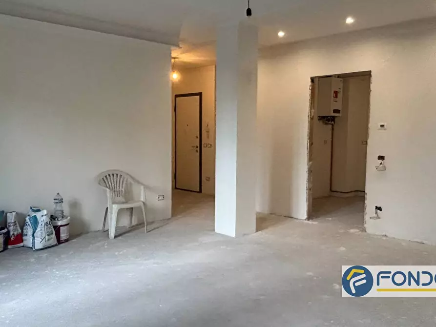 Immagine 3 di Appartamento in vendita  a Cologne