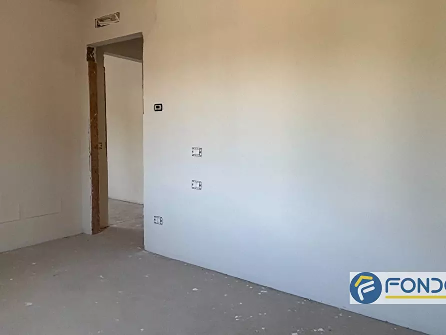 Immagine 19 di Appartamento in vendita  a Cologne
