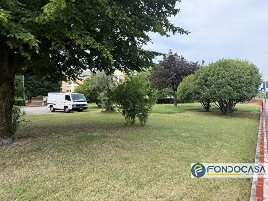 Immagine 7 di Terreno residenziale in vendita  a Azzano San Paolo
