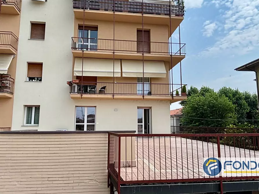 Immagine 2 di Appartamento in vendita  a Palazzolo Sull'oglio