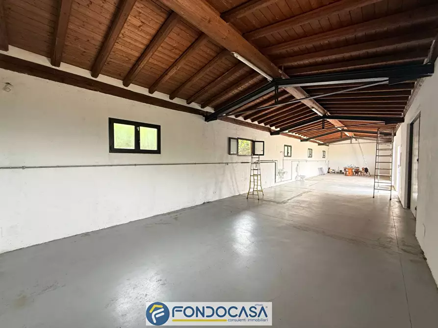 Immagine 12 di Laboratorio in affitto  a Cimbergo