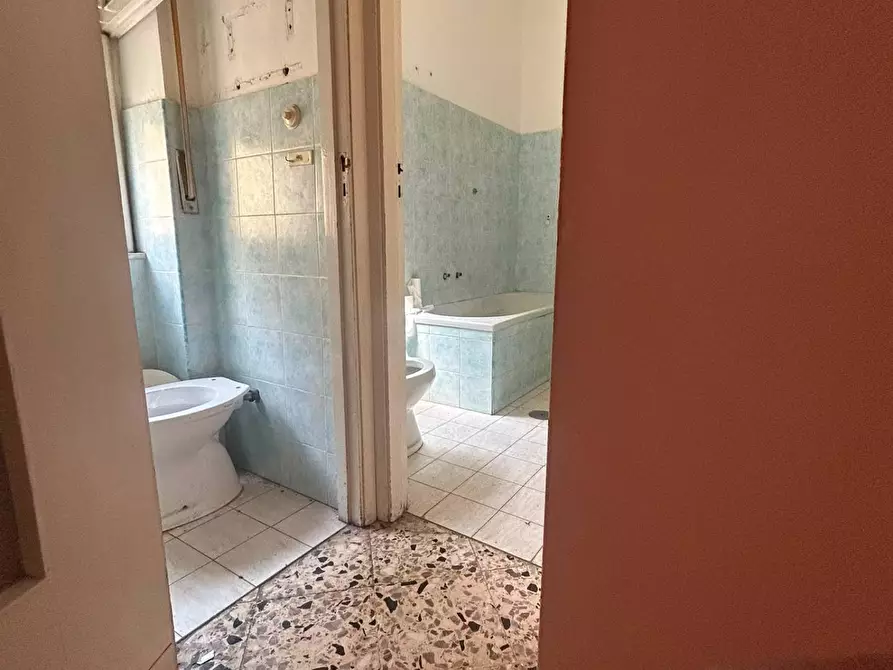 Immagine 7 di Appartamento in vendita  in via calata san vito 52 a Salerno