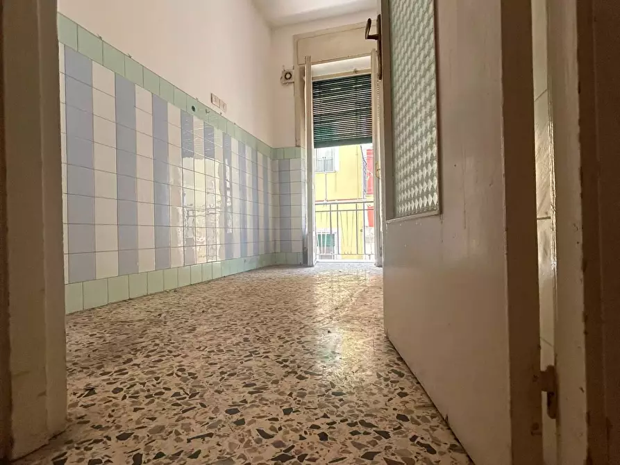 Immagine 11 di Appartamento in vendita  in via calata san vito 52 a Salerno