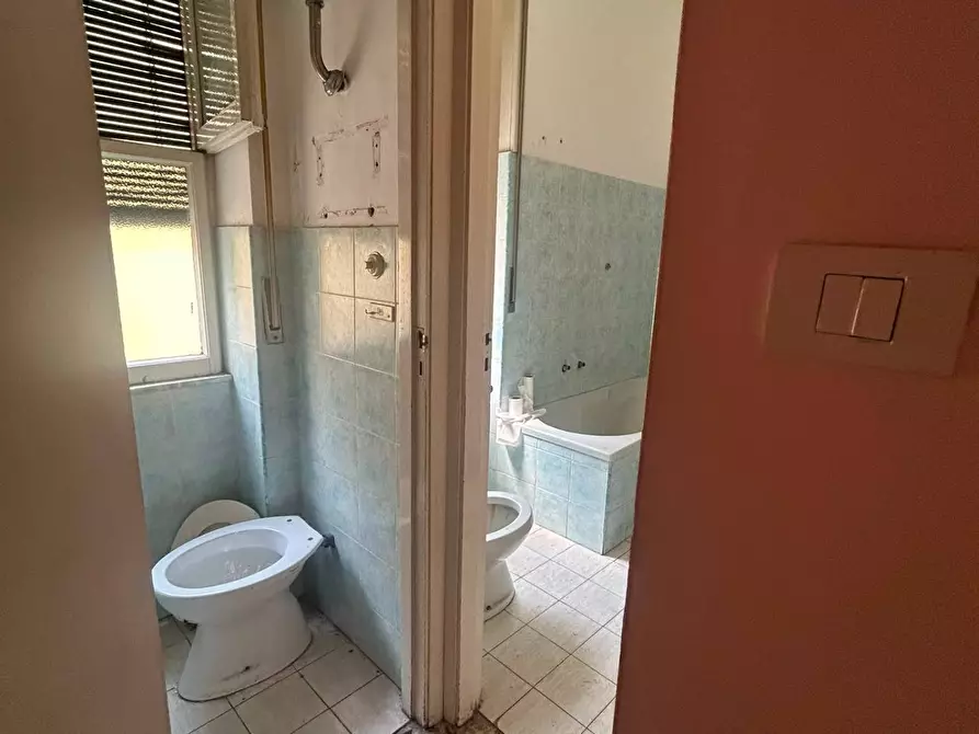 Immagine 12 di Appartamento in vendita  in via calata san vito 52 a Salerno