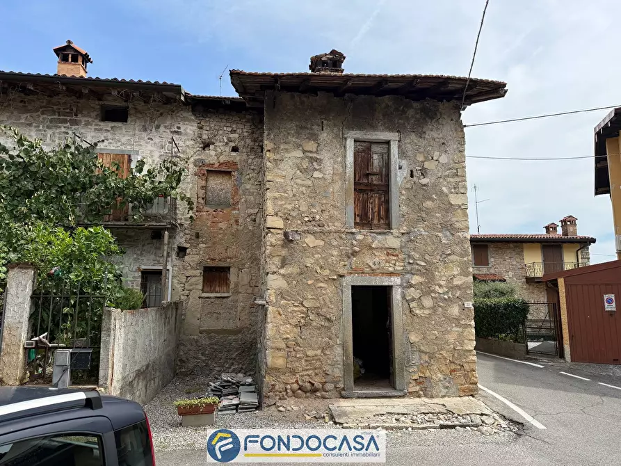 Immagine 7 di Rustico / casale in vendita  24 a Castelli Calepio